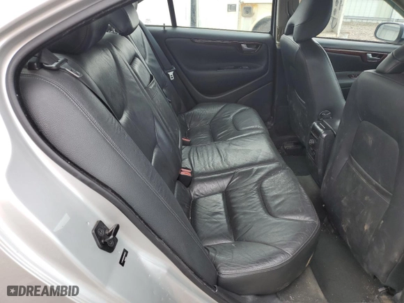 2008 Volvo S60 2.5T with VIN YV1RH592582688427, listed as a Copart auction lot 53025475 with 239,454 mi miles and Salvage Title. Bid and sale history available at carsss.com. Image 10.