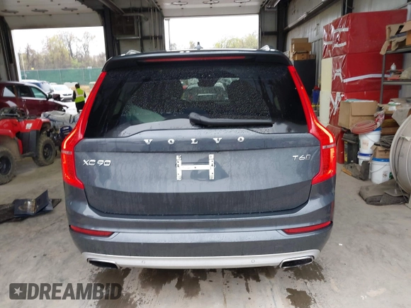 2021 Volvo XC90 Momentum z VIN YV4A22PK4M1711392, wystawiony jako IAAI lot #42011339 z przebiegiem 78 760 mil mil oraz . Historia ofert i sprzedaży dostępna na DreamBid. Obrazek 16.