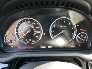 2015 BMW X4 xDrive28i with VIN 5UXXW3C54F0M89256, listed as a Copart auction lot 41388973 with 136,359 mi miles. Bid and sale history available at carsss.com. Image 9.