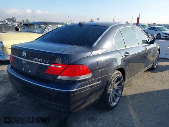 2006 BMW 7 Series 750Li with VIN WBAHN83546DT34282, listed as a IAAI auction lot 41500332 with 117,535 mi miles. Bid and sale history available at carsss.com. Image 4.