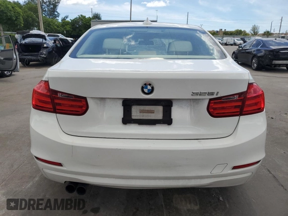 2012 BMW 3 Series 328i z VIN WBA3A5G51CNP15687, wystawiony jako Copart lot #65285755 z przebiegiem 189 490 mil mil oraz Czysty tytuł • Clean title. Historia ofert i sprzedaży dostępna na DreamBid. Obrazek 6.
