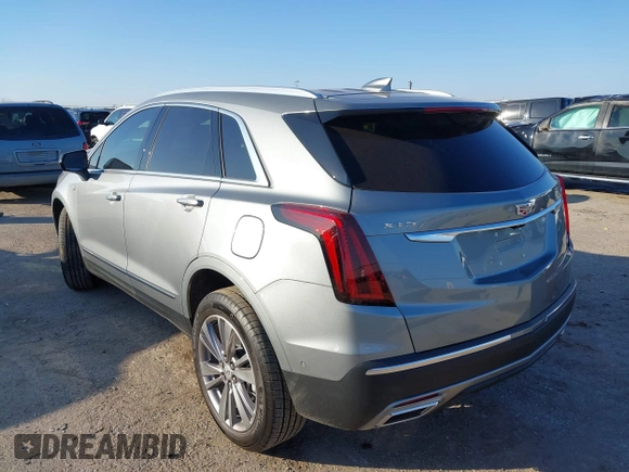 2025 Cadillac XT5 FWD Premium Luxury with VIN 1GYKNCRS7SZ104526, listed as a IAAI auction lot 41468623 with 3,896 mi miles. Bid and sale history available at carsss.com. Image 3.