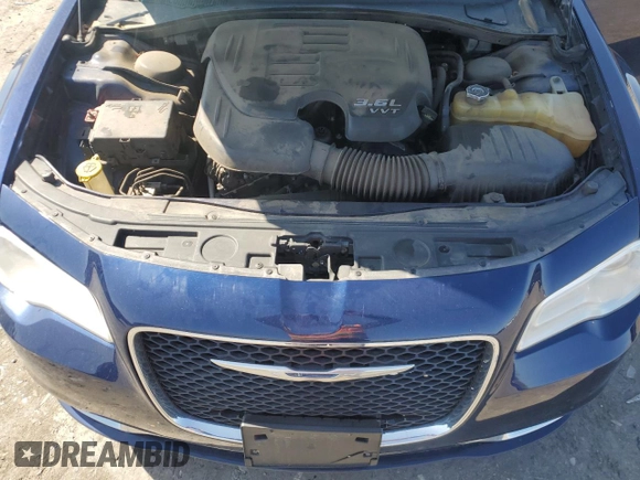 2016 Chrysler 300 Limited with VIN 2C3CCARG8GH238957, listed as a Copart auction lot 51407335 with 197,517 mi miles and Salvage Title. Bid and sale history available at DreamBid. Image 13.