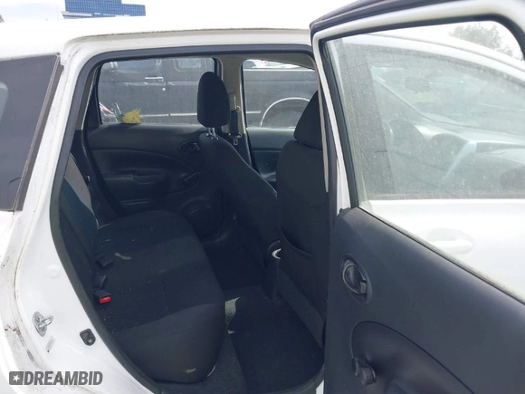 2015 Nissan Versa Note SV with VIN 3N1CE2CP9FL432281, listed as a IAAI auction lot 42077101 with 125,508 mi miles. Bid and sale history available at carsss.com. Image 8.