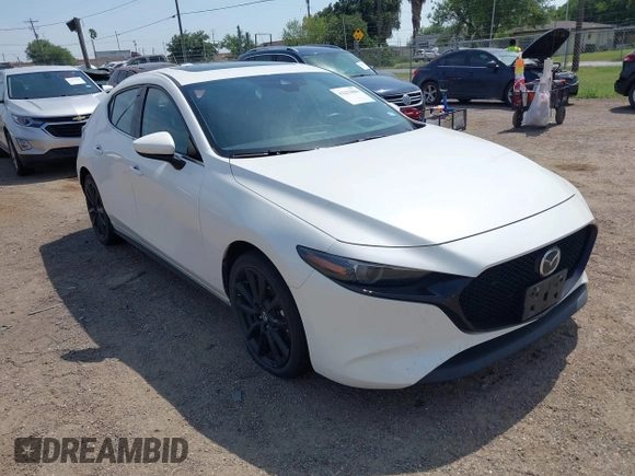 2021 Mazda 3 Premium z VIN JM1BPAML5M1402899, wystawiony jako IAAI lot #42252886 z przebiegiem Nie podano mil oraz . Historia ofert i sprzedaży dostępna na DreamBid. Obrazek 1.