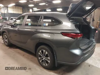 2023 Toyota Highlander L z VIN 5TDKDRBH2PS022528, wystawiony jako IAAI lot #42001557 z przebiegiem 29 527 mil mil oraz . Historia ofert i sprzedaży dostępna na DreamBid. Obrazek 3.