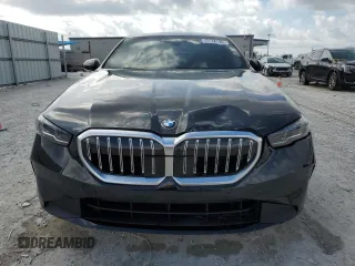 2025 BMW 5 Series 530i with VIN WBA43FJ07SCT71228, listed as a Copart auction lot 48710625 with 0 mi miles and Clean Title. Bid and sale history available at carsss.com. Image 5.