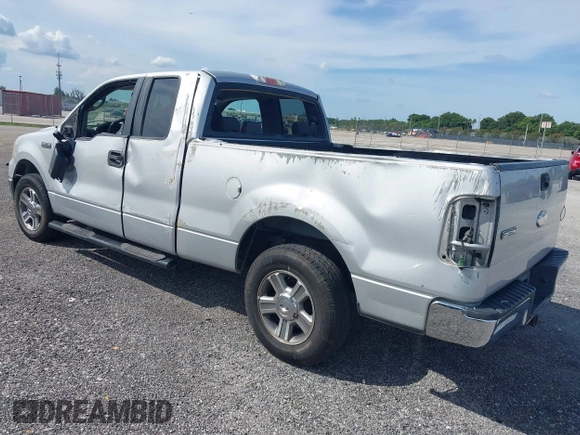 2007 Ford F-150 STX with VIN 1FTRX12W87FB65702, listed as a IAAI auction lot 42333095 with 319,576 mi miles and . Bid and sale history available at DreamBid. Image 3.