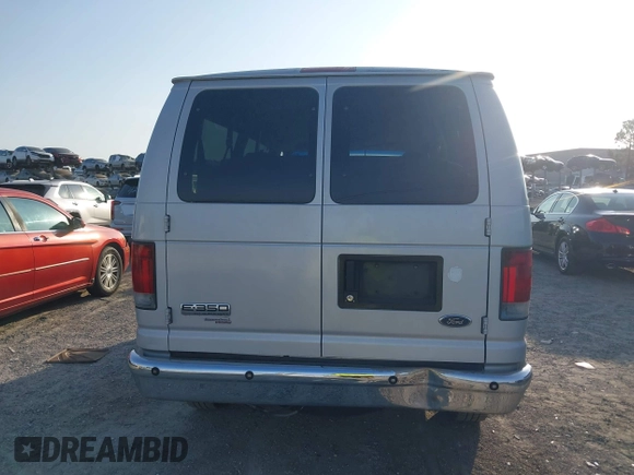 2008 Ford Econoline Passenger XL with VIN 1FBNE31LX8DA80014, listed as a IAAI auction lot 42183949 with 130,092 mi miles and . Bid and sale history available at DreamBid. Image 16.