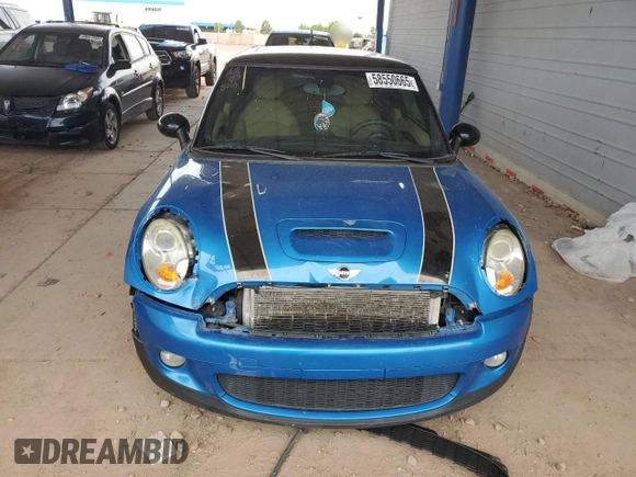 2008 MINI Hardtop S z VIN WMWMF73508TV37538, wystawiony jako Copart lot #58550665 z przebiegiem 71 233 mil mil oraz Szkoda całkowita • Salvage title. Historia ofert i sprzedaży dostępna na DreamBid. Obrazek 5.