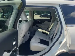 2021 Jeep Cherokee Altitude with VIN 1C4PJMLB9MD211826, listed as a IAAI auction lot 42666661 with 47,838 mi miles and . Bid and sale history available at DreamBid. Image 18.