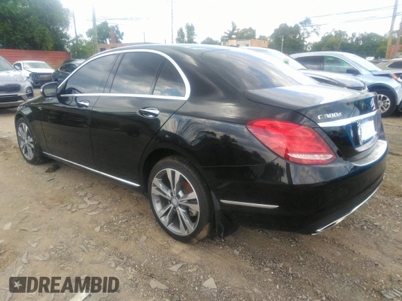 2015 Mercedes-Benz C-Class C 300 Luxury with VIN 55SWF4KB3FU087335, listed as a IAAI auction lot 40093209 with 72,690 mi miles. Bid and sale history available at carsss.com. Image 3.