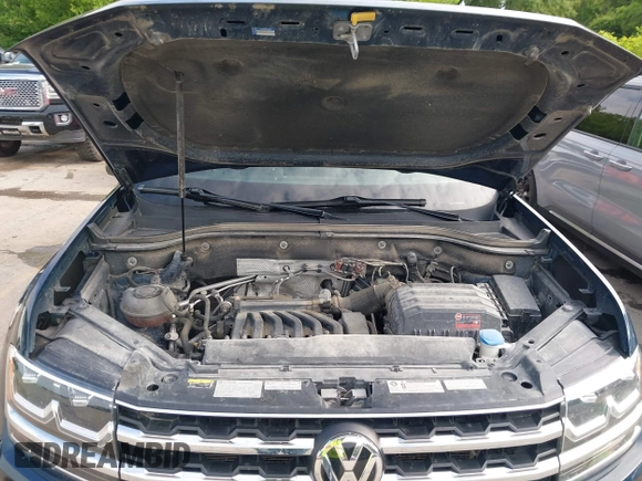 2020 Volkswagen Atlas SE with VIN 1V2LR2CA3LC504532, listed as a IAAI auction lot 42319148 with 113,745 mi miles and . Bid and sale history available at DreamBid. Image 10.