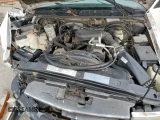 2002 Chevrolet S-10 LS with VIN 1GCCT19W028149143, listed as a Copart auction lot 41827785 with 205,053 mi miles and Salvage Title. Bid and sale history available at carsss.com. Image 11.