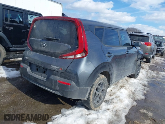 2020 Kia Soul S with VIN KNDJ23AU8L7735175, listed as a IAAI auction lot 41436799 with 125,581 mi miles. Bid and sale history available at carsss.com. Image 4.
