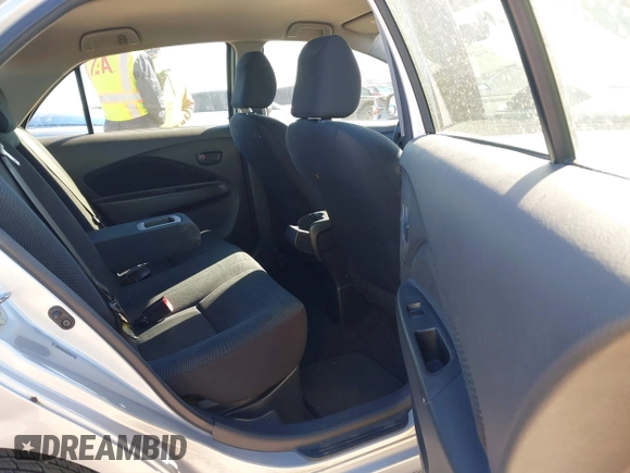2012 Toyota Yaris z VIN JTDBT4K35CL038860, wystawiony jako IAAI lot #41254384 z przebiegiem 161 536 mil mil oraz . Historia ofert i sprzedaży dostępna na DreamBid. Obrazek 8.