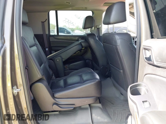 2016 Chevrolet Suburban LT z VIN 1GNSKHKC2GR289761, wystawiony jako IAAI lot #42086912 z przebiegiem 247 791 mil mil oraz . Historia ofert i sprzedaży dostępna na DreamBid. Obrazek 8.