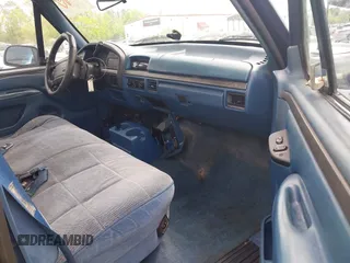 1994 Ford F-250 with VIN 1FTEF25H5RNA75307, listed as a IAAI auction lot 41936695 with 136,866 mi miles and . Bid and sale history available at DreamBid. Image 5.