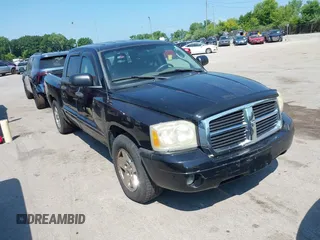 2005 Dodge Dakota SLT with VIN 1D7HW48N05S119919, listed as a IAAI auction lot 42605894 with 181,701 mi miles and . Bid and sale history available at DreamBid. Image 1.