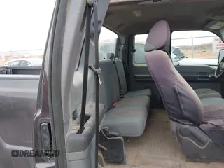 2016 Ford F-250 XLT z VIN 1FT7X2A65GEA40452, wystawiony jako IAAI lot #41522578 z przebiegiem 135 711 mil mil oraz . Historia ofert i sprzedaży dostępna na DreamBid. Obrazek 8.
