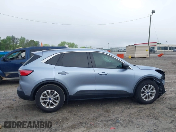 2022 Ford Escape SE z VIN 1FMCU0G61NUB15746, wystawiony jako IAAI lot #42107667 z przebiegiem 29 000 mil mil oraz . Historia ofert i sprzedaży dostępna na DreamBid. Obrazek 14.