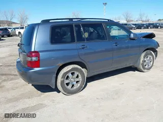 2006 Toyota Highlander with VIN JTEGP21A460126024, listed as a IAAI auction lot 41804162 with 172,119 mi miles. Bid and sale history available at carsss.com. Image 4.