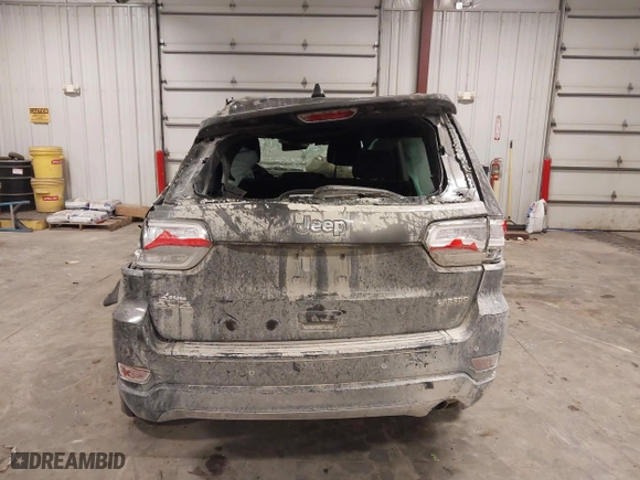 2018 Jeep Grand Cherokee Laredo E with VIN 1C4RJFAG4JC313054, listed as a IAAI auction lot 41469450 with 142,929 mi miles. Bid and sale history available at carsss.com. Image 17.