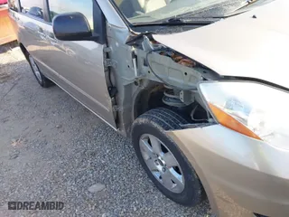 2009 Toyota Sienna CE with VIN 5TDZK23C09S232479, listed as a IAAI auction lot 40968012 with 120,406 mi miles. Bid and sale history available at carsss.com. Image 6.
