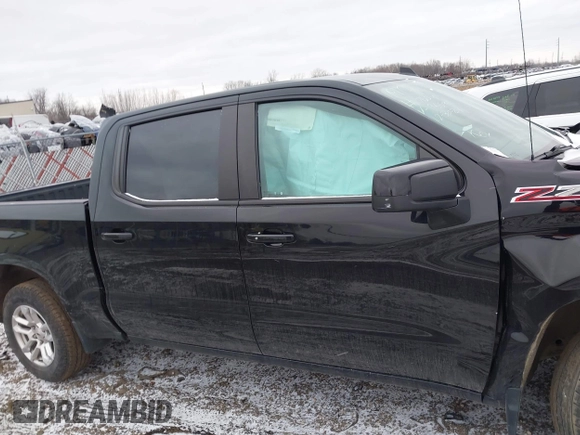 2022 Chevrolet Silverado 1500 RST with VIN 3GCUDEED4NG509669, listed as a IAAI auction lot 41240238 with 58,957 mi miles and . Bid and sale history available at DreamBid. Image 13.