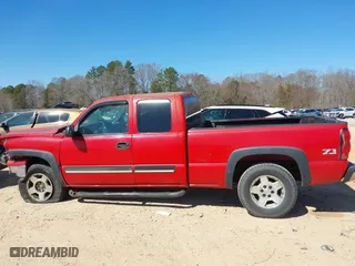2006 Chevrolet Silverado 1500 LT2 with VIN 1GCEK19B56Z218062, listed as a IAAI auction lot 41699683 with 290,252 mi miles. Bid and sale history available at carsss.com. Image 15.