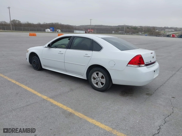 2011 Chevrolet Impala LT Fleet with VIN 2G1WG5EK0B1315801, listed as a IAAI auction lot 41833864 with 205,308 mi miles. Bid and sale history available at carsss.com. Image 3.
