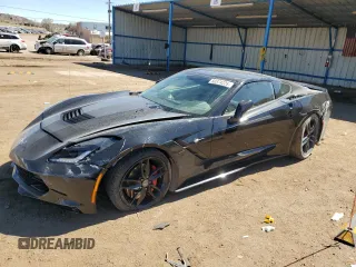 2015 Chevrolet Corvette Z51 1LT z VIN 1G1YG2D7XF5105196, wystawiony jako Copart lot #50374225 z przebiegiem 17 184 mil mil oraz Szkoda całkowita • Salvage title. Historia ofert i sprzedaży dostępna na DreamBid. Obrazek 1.