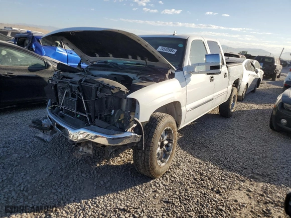 2007 GMC Sierra 1500 Classic SLT with VIN 2GTEK13Z971149196, listed as a Copart auction lot 74505984 with 0 mi miles and Salvage Title. Bid and sale history available at carsss.com. Image 1.