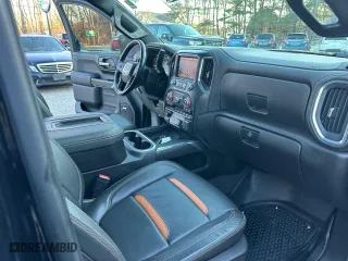 2022 GMC Sierra 1500 Limited AT4 with VIN 1GTP9EEL2NZ157763, listed as a Copart auction lot 42843665 with 110,914 mi miles and Clean Title. Bid and sale history available at carsss.com. Image 5.