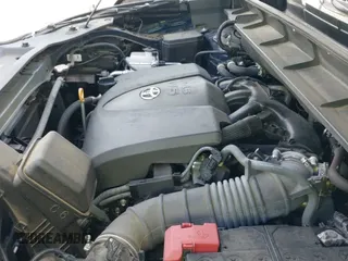 2022 Toyota Highlander XLE с VIN 5TDHZRAH2NS113471, выставлен на аукционе IAAI как лот 43016075 с пробегом 67 171 миль миль и . История ставок и продаж доступна на DreamBid. Изображение 19.