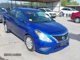 2016 Nissan Versa SV z VIN 3N1CN7AP7GL910554, wystawiony jako IAAI lot #42256287 z przebiegiem 72 452 mil mil oraz . Historia ofert i sprzedaży dostępna na DreamBid. Obrazek 1.