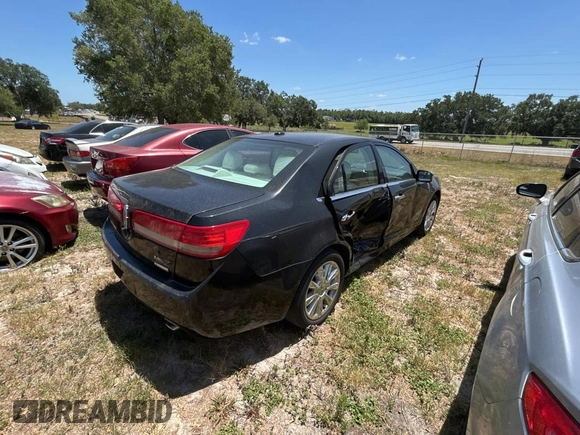 2011 Lincoln MKZ Hybrid with VIN 3LNDL2L33BR759329, listed as a Copart auction lot 55528975 with 131,927 mi miles and Clean Title. Bid and sale history available at carsss.com. Image 4.