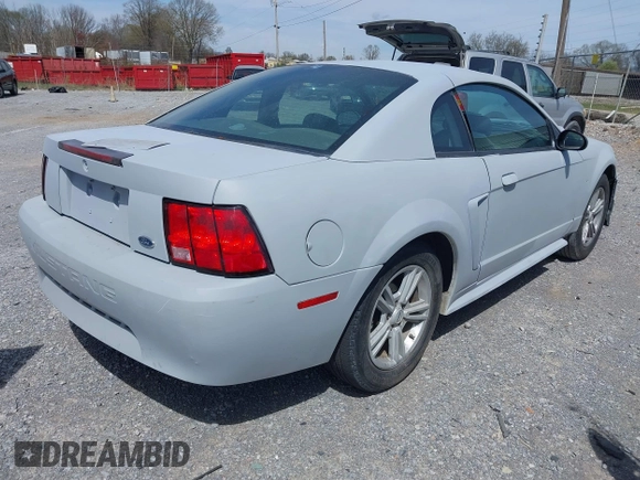 2003 Ford Mustang Standard with VIN 1FAFP40413F347912, listed as a IAAI auction lot 41842529 with 146,757 mi miles. Bid and sale history available at carsss.com. Image 4.