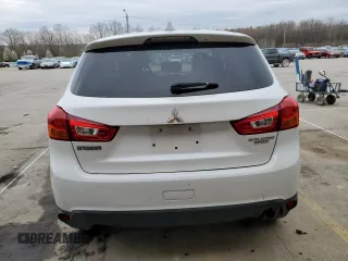 2017 Mitsubishi Outlander ES z VIN JA4AP3AU5HZ067293, wystawiony jako Copart lot #51061615 z przebiegiem 142 612 mil mil oraz Szkoda całkowita • Salvage title. Historia ofert i sprzedaży dostępna na DreamBid. Obrazek 6.