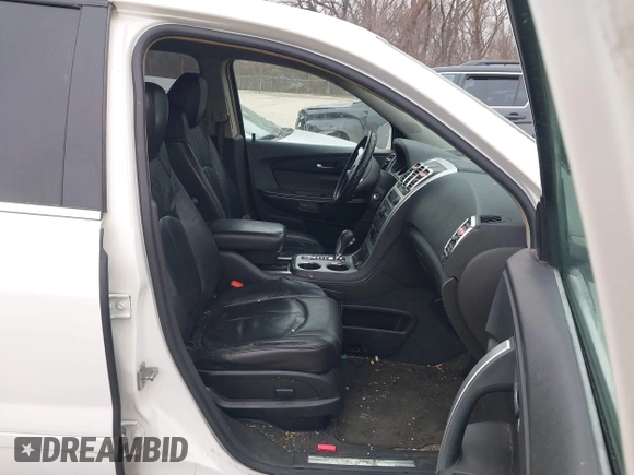 2009 GMC Acadia SLT1 with VIN 1GKER23D49J134950, listed as a IAAI auction lot 41544153 with 205,314 mi miles. Bid and sale history available at carsss.com. Image 5.