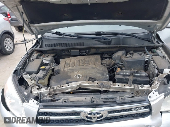 2008 Toyota RAV4 Ltd with VIN JTMZK31V386015551, listed as a IAAI auction lot 41511256 with 188,158 mi miles. Bid and sale history available at carsss.com. Image 10.