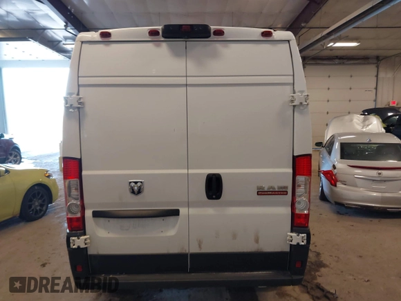 2022 Ram ProMaster Cargo with VIN 3C6LRVDG8NE123381, listed as a IAAI auction lot 41719262 with 123,655 mi miles and . Bid and sale history available at DreamBid. Image 16.