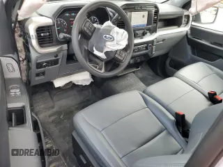 2022 Ford F-150 XL with VIN 1FTMF1EB2NKD02840, listed as a Copart auction lot 43288735 with 35,824 mi miles and Clean title. Bid and sale history available at DreamBid. Image 8.