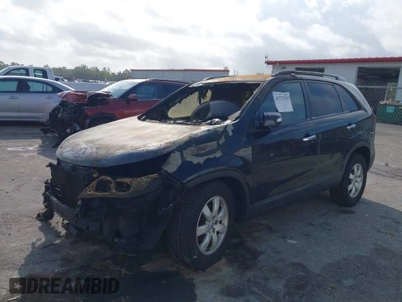 2012 Kia Sorento LX with VIN 5XYKT4A6XCG268899, listed as a IAAI auction lot 41727022 with 1 mi miles. Bid and sale history available at carsss.com. Image 2.