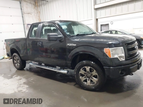2014 Ford F-150 XL with VIN 1FTFX1EF6EKG50925, listed as a IAAI auction lot 41580247 with 84,301 mi miles. Bid and sale history available at carsss.com. Image 13.