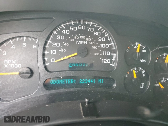 2005 GMC Yukon XL SLE with VIN 1GKEC16Z25J174781, listed as a Copart auction lot 77682034 with 223,441 mi miles and Clean Title. Bid and sale history available at DreamBid. Image 9.