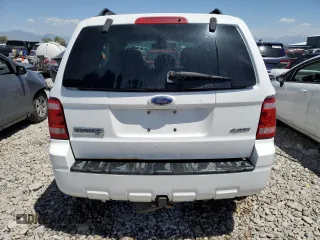 2008 Ford Escape XLT with VIN 1FMCU93148KB47296, listed as a Copart auction lot 58793065 with 116,218 mi miles and Salvage title. Bid and sale history available at DreamBid. Image 6.