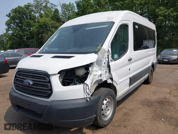 2015 Ford Transit Passenger XL с VIN 1FBAX2CG7FKA10515, выставлен на аукционе IAAI как лот 42424182 с пробегом 8 962 миль миль и . История ставок и продаж доступна на DreamBid. Изображение 16.