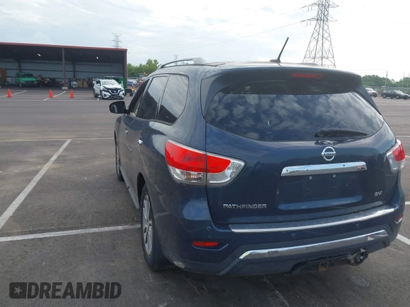 2015 Nissan Pathfinder Platinum with VIN 5N1AR2MN9FC614222, listed as a IAAI auction lot 42679882 with 178,779 mi miles and . Bid and sale history available at DreamBid. Image 3.