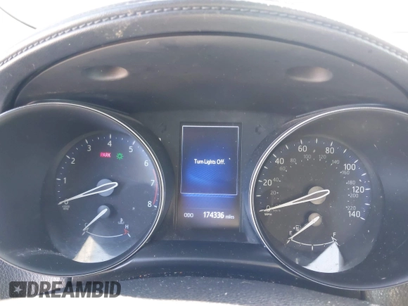 2018 Toyota C-HR XLE z VIN NMTKHMBXXJR007134, wystawiony jako IAAI lot #42004283 z przebiegiem 174 336 mil mil oraz . Historia ofert i sprzedaży dostępna na DreamBid. Obrazek 7.